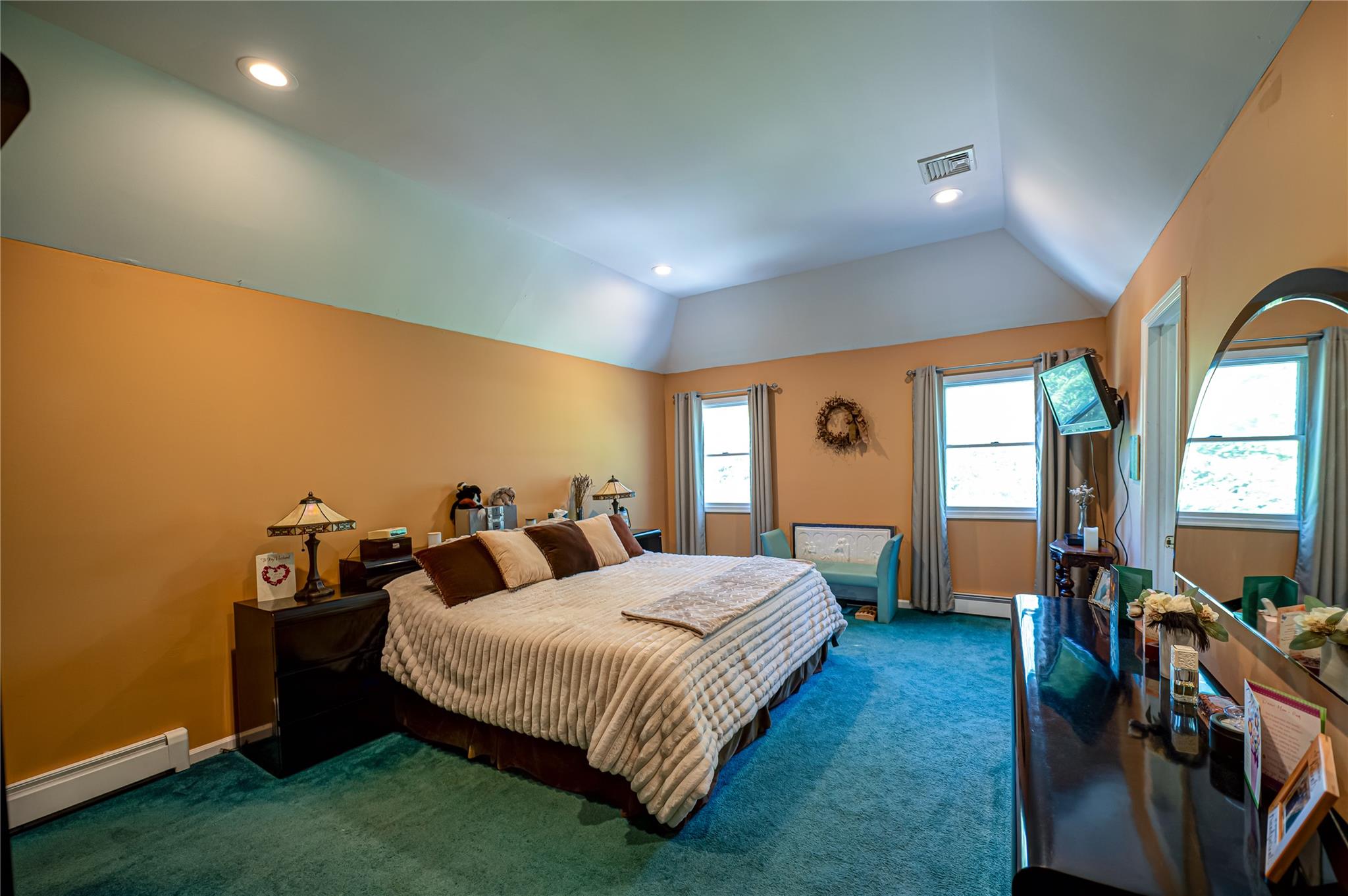 11 Aron Street, Smithtown, New York image 16