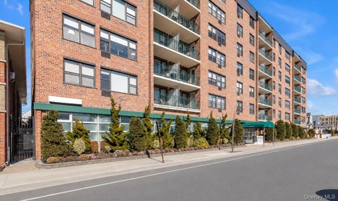 Homes For Sale - 333 E Broadway #1D<br/> Nassau County, Long Beach, NY 11561