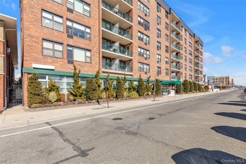 Homes For Sale - 333 E Broadway #1D<br/> Long Beach, NY 11561