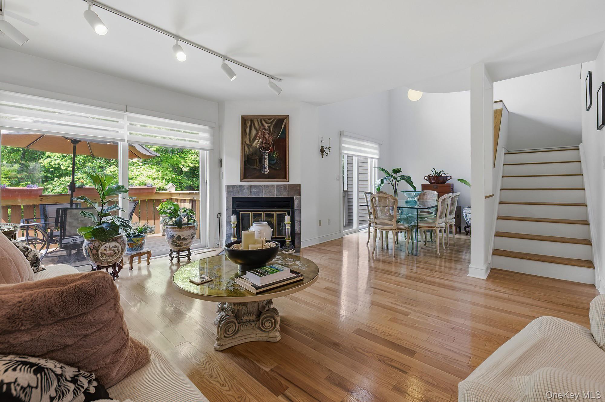 6 Spring Pond Drive