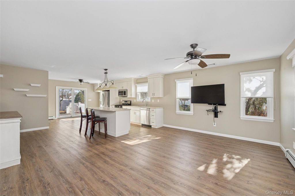 Photo of 2319 Willow Street, Wantagh, NY 11793 (MLS # 942330)