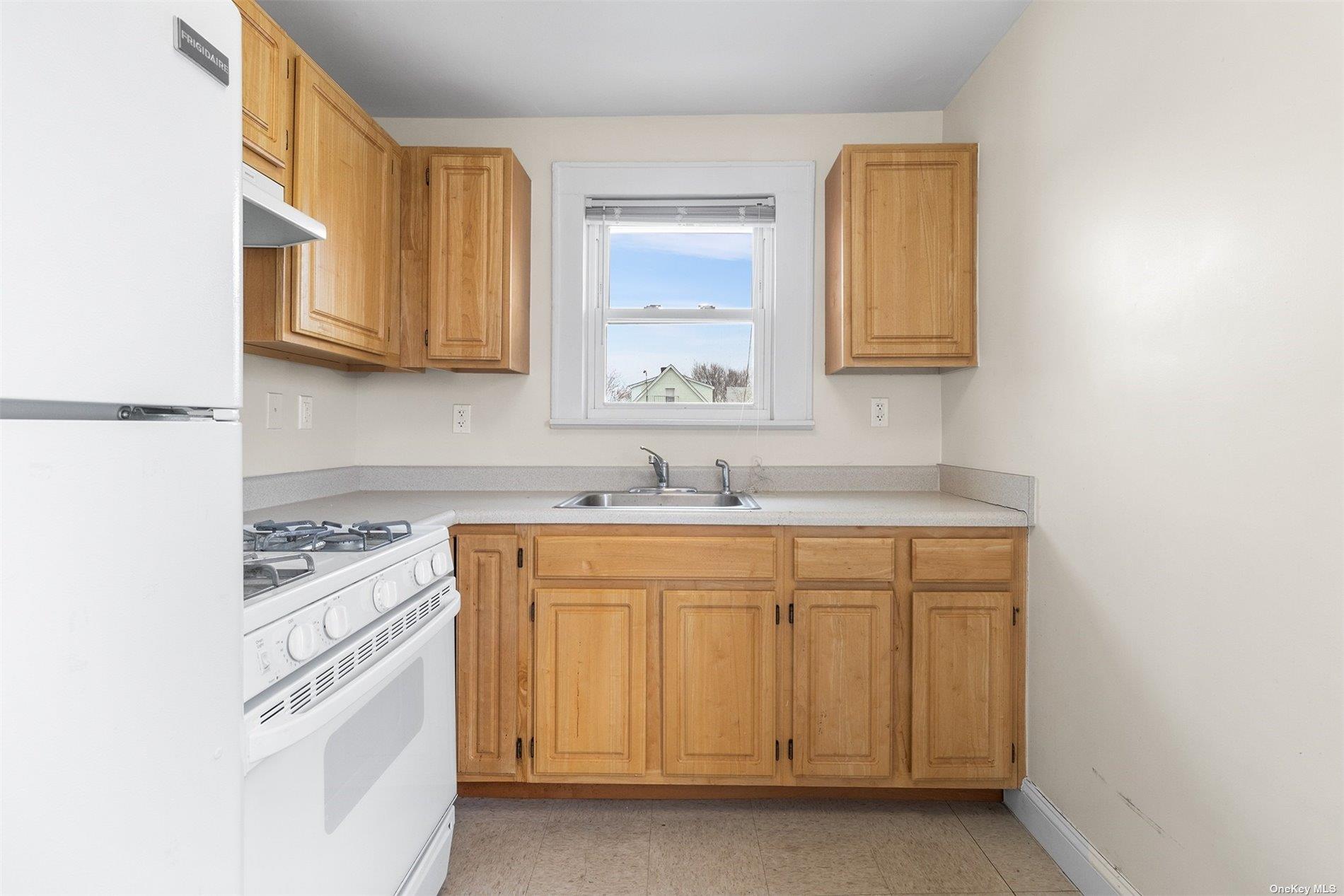 145-51 Arlington Terrace, Jamaica, New York image 5