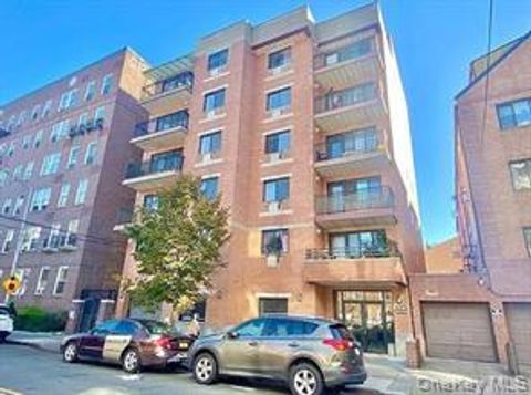 91-06 Whitney Avenue 6A Elmhurst NY 11373