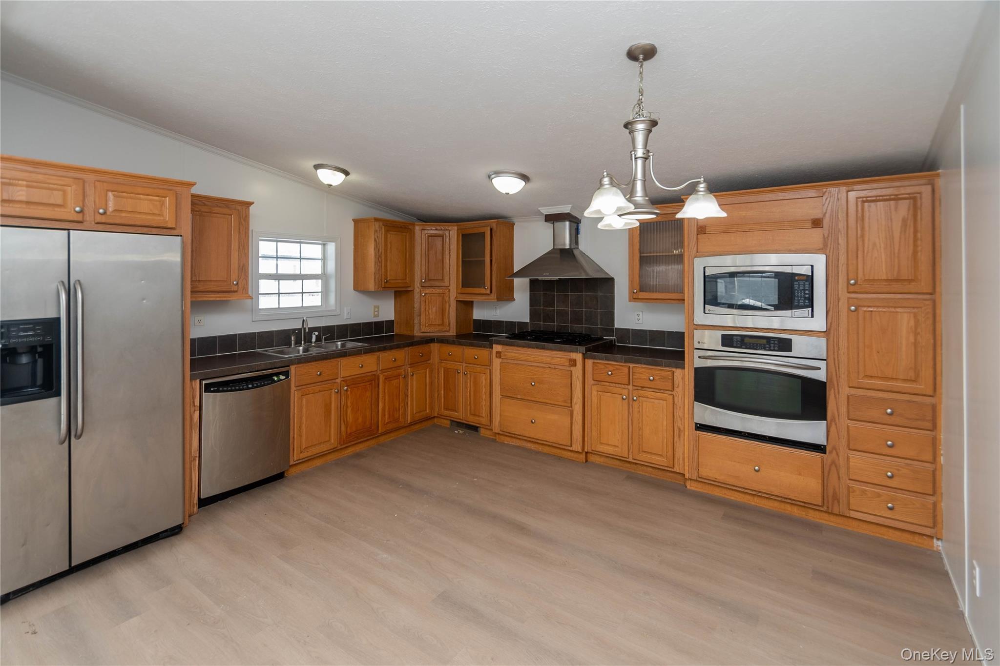 79 Stern Scenic Drive