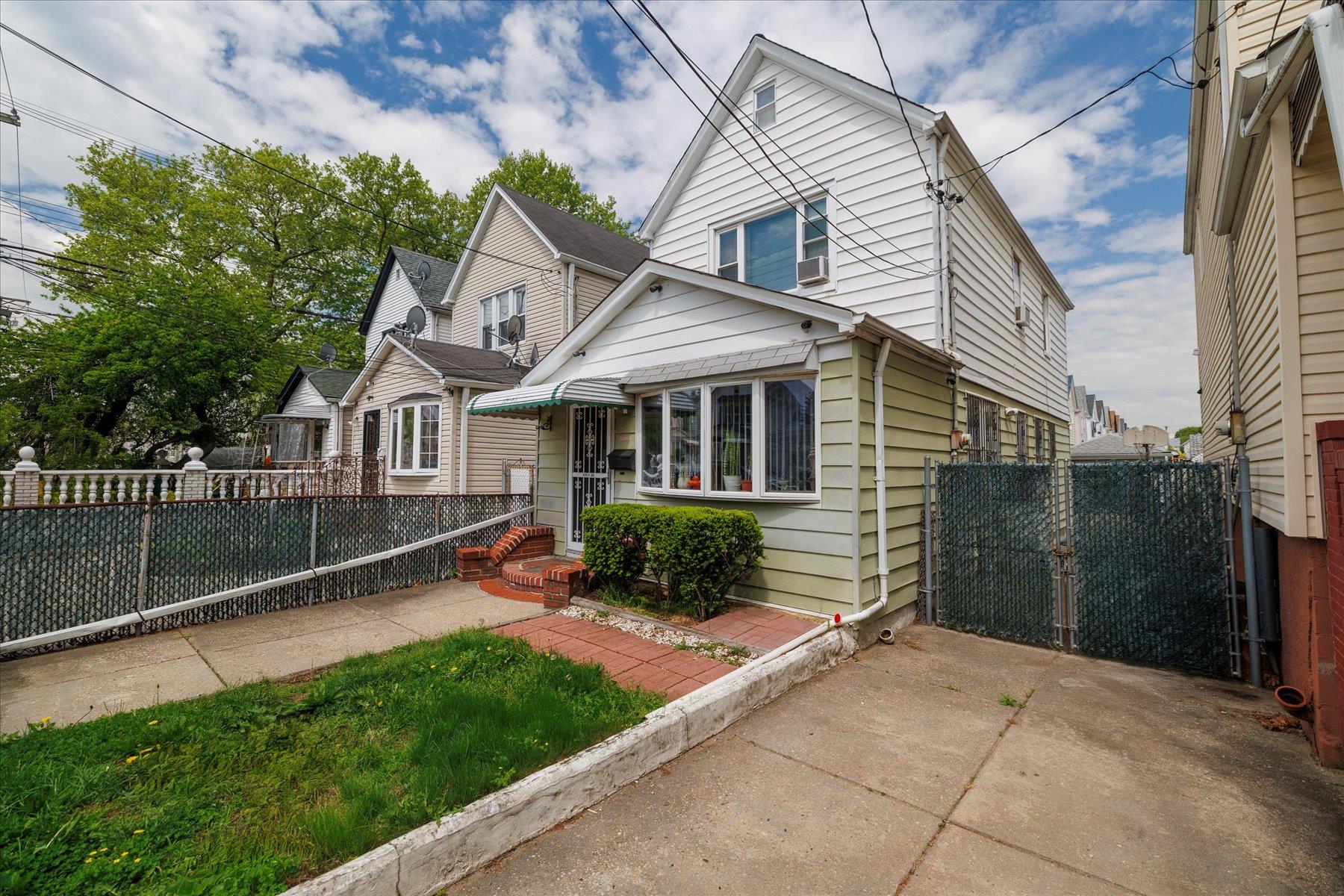 120-05 115th Avenue, South Ozone Park, New York image 2