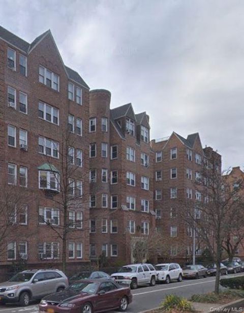 Photo of 86-10 34 Avenue #114, Jackson Heights, NY 11372 (MLS # 923928)