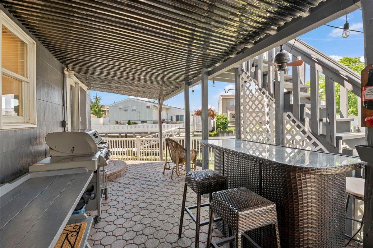 2635 W Alder Road, Bellmore, New York image 28