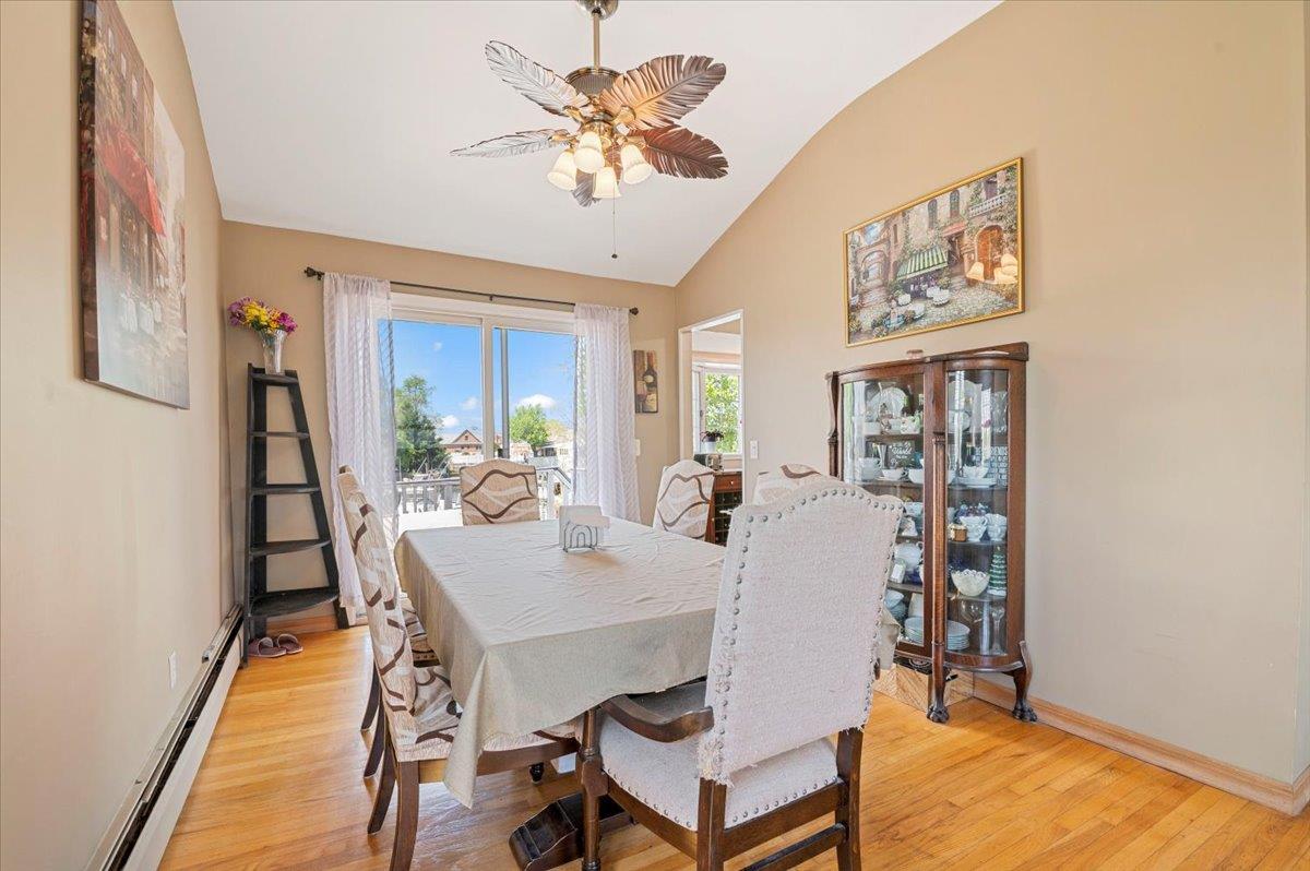 2635 W Alder Road, Bellmore, New York image 18