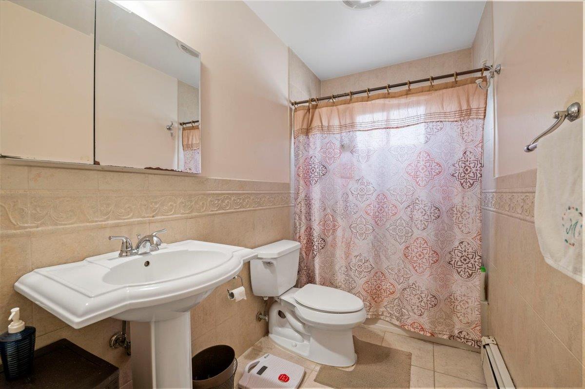 2635 W Alder Road, Bellmore, New York image 22