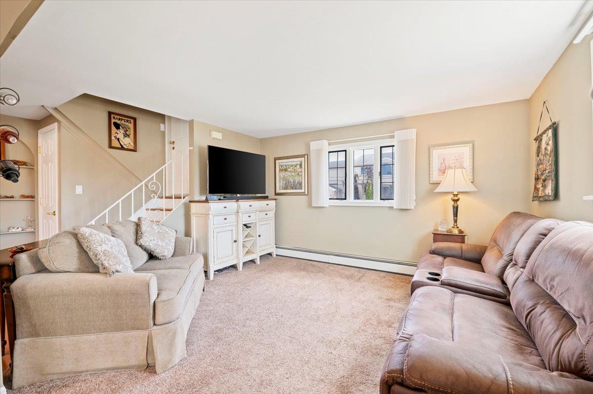 2635 W Alder Road, Bellmore, New York image 8