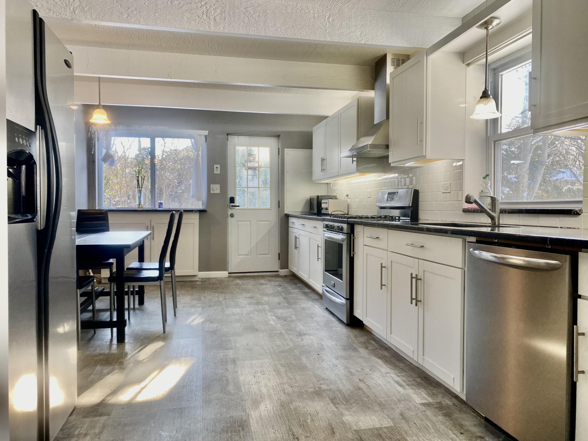 17 Ferret Lane, East Setauket, New York image 2