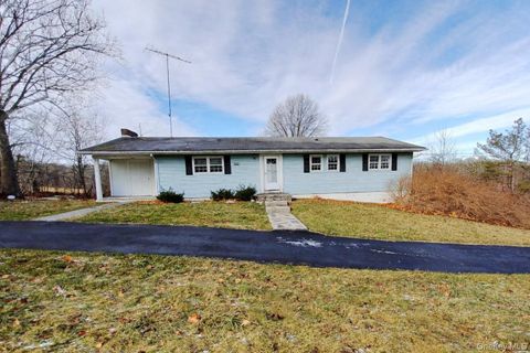 Homes For Sale - 3 Top Notch Road<br/> Middletown, NY 10940
