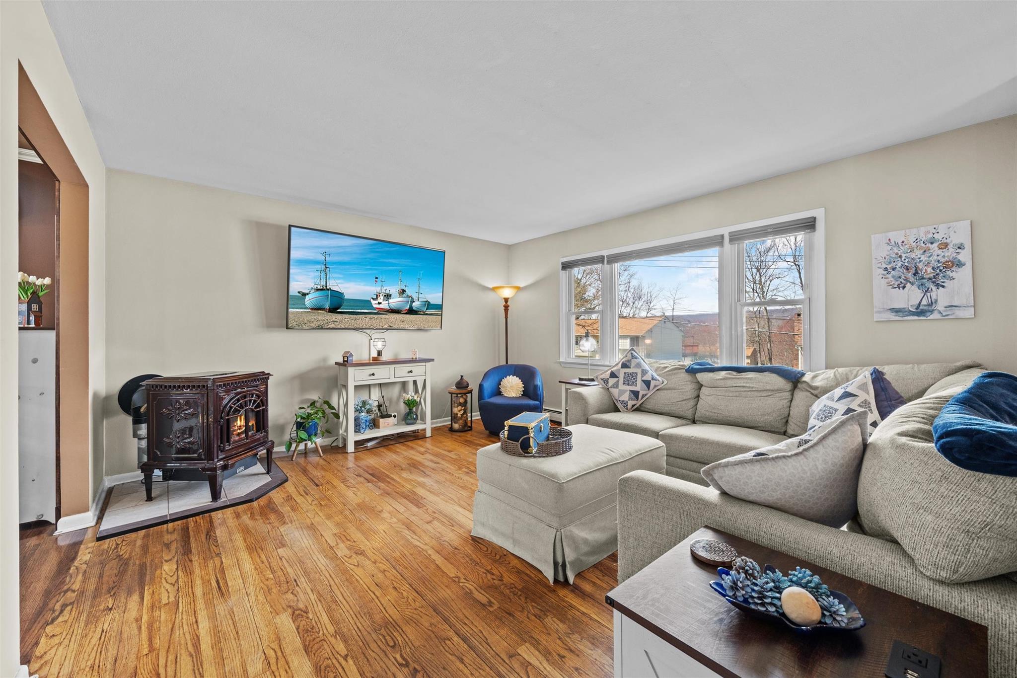 24 Pleasant Drive, Highland Mills, New York image 5