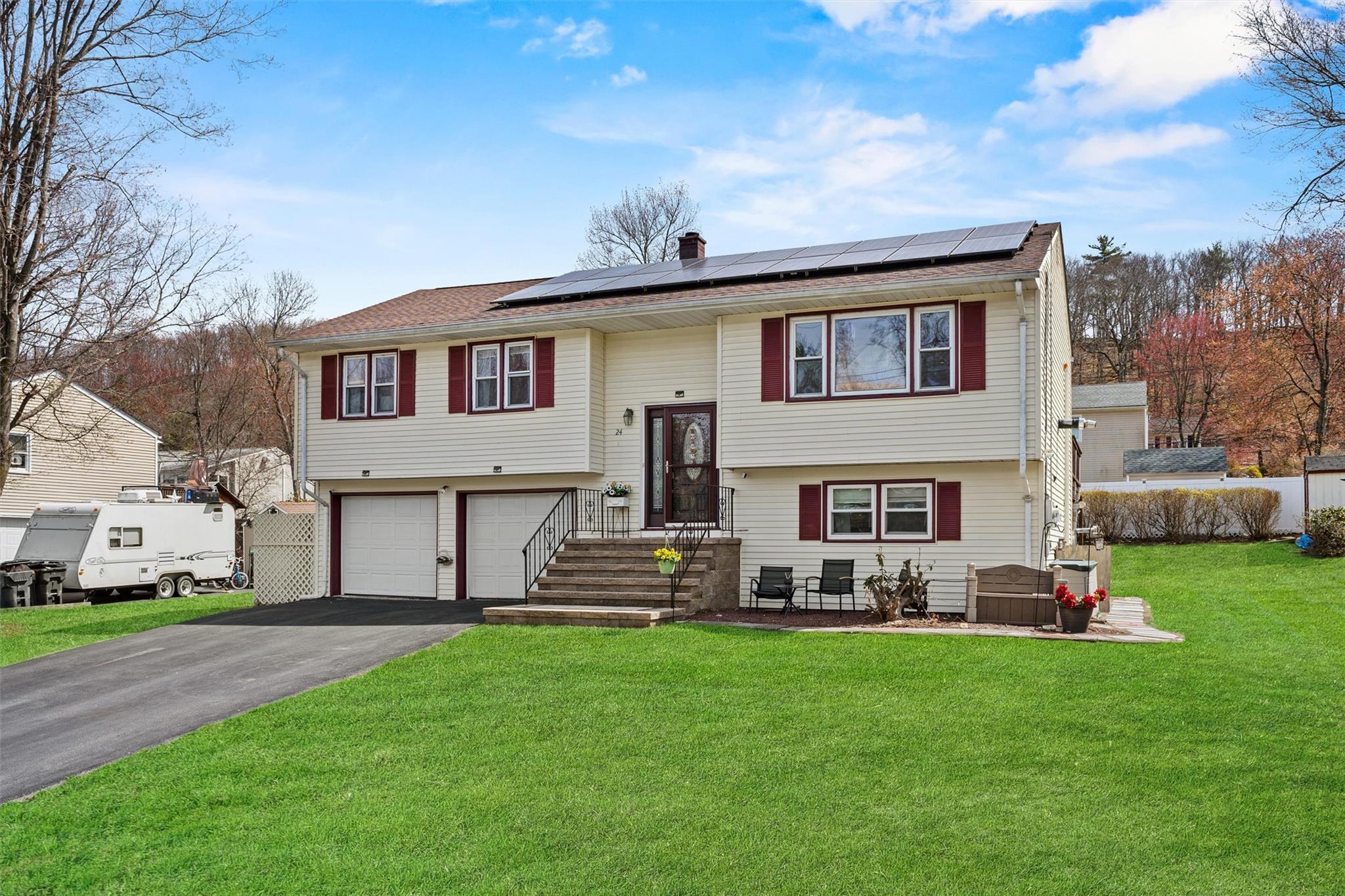 24 Pleasant Drive, Highland Mills, New York image 3