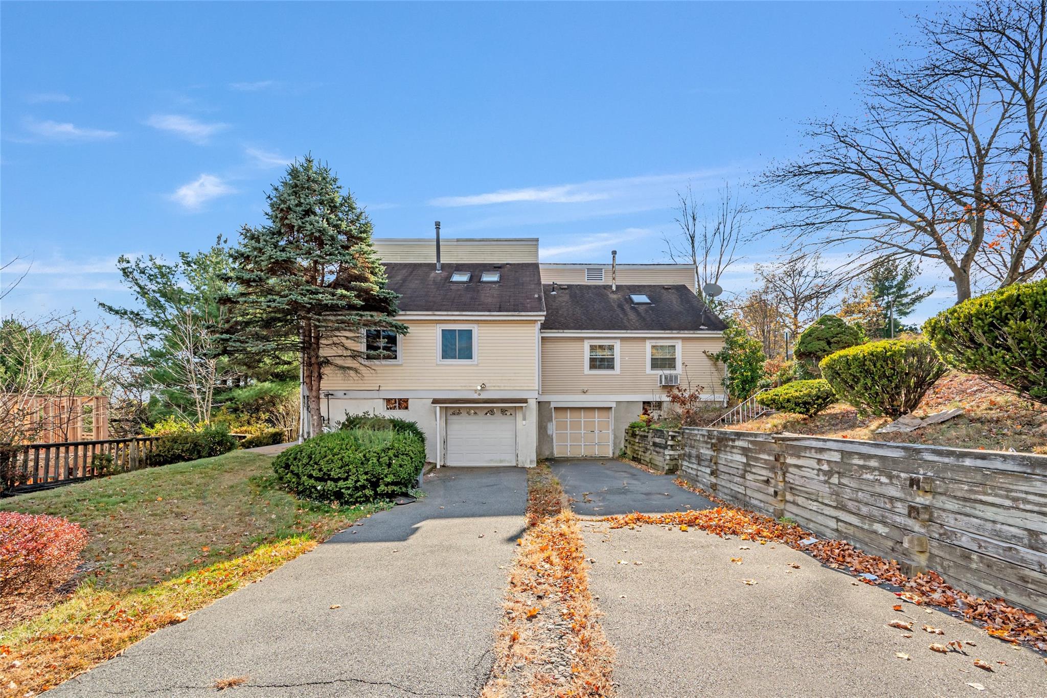 18/20 Wolfe Drive, Spring Valley, New York image 3