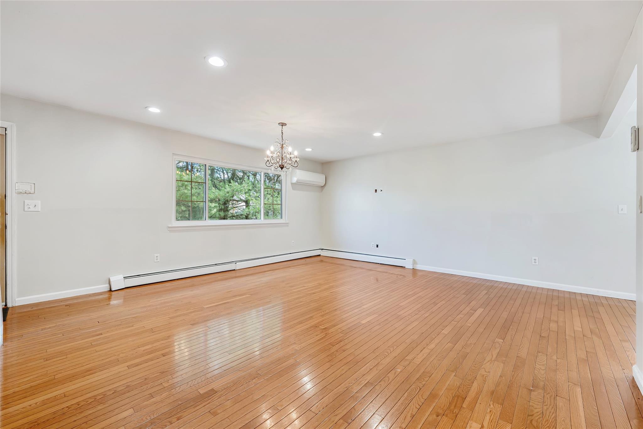 18/20 Wolfe Drive, Spring Valley, New York image 9