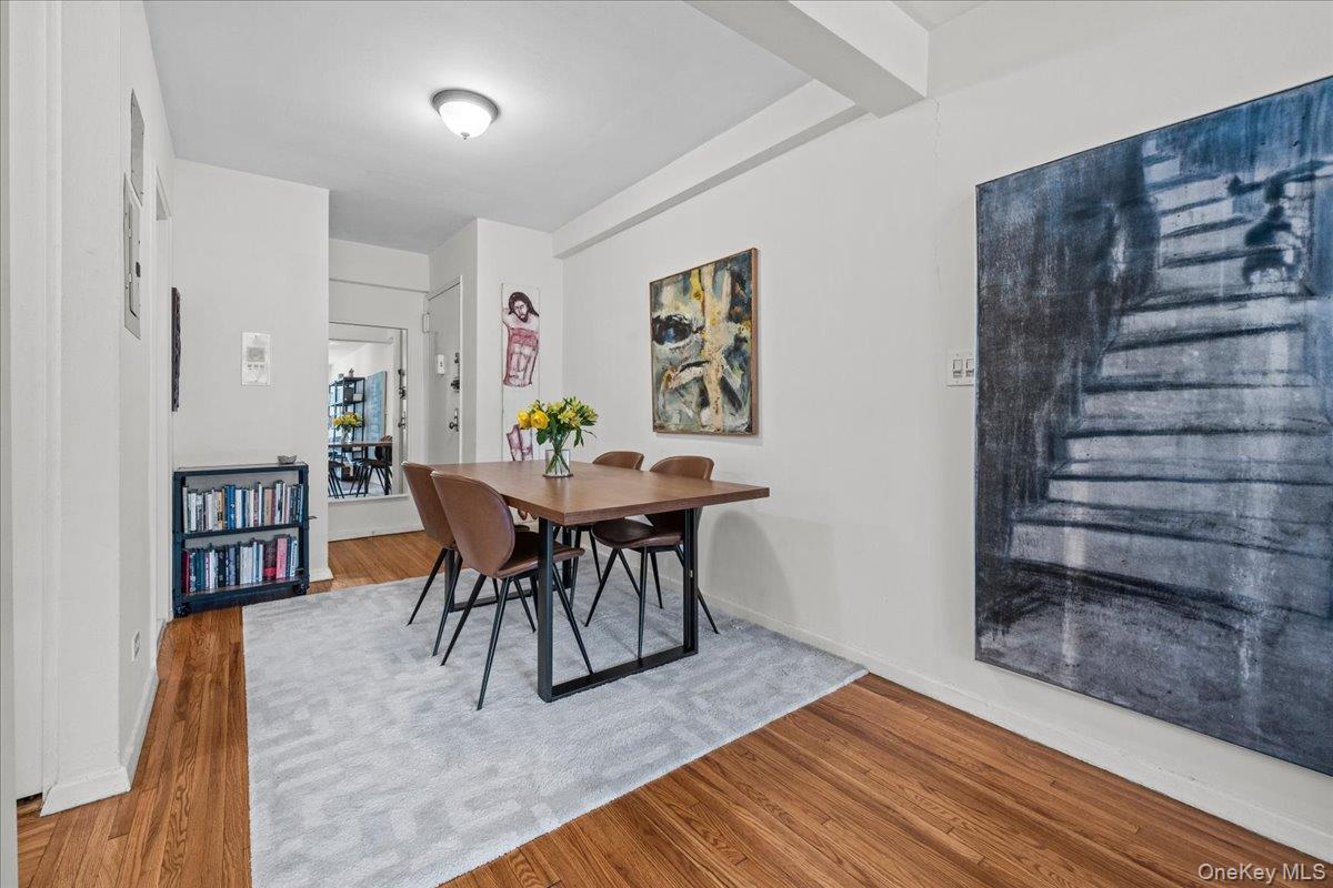 601 Kappock Street 2F