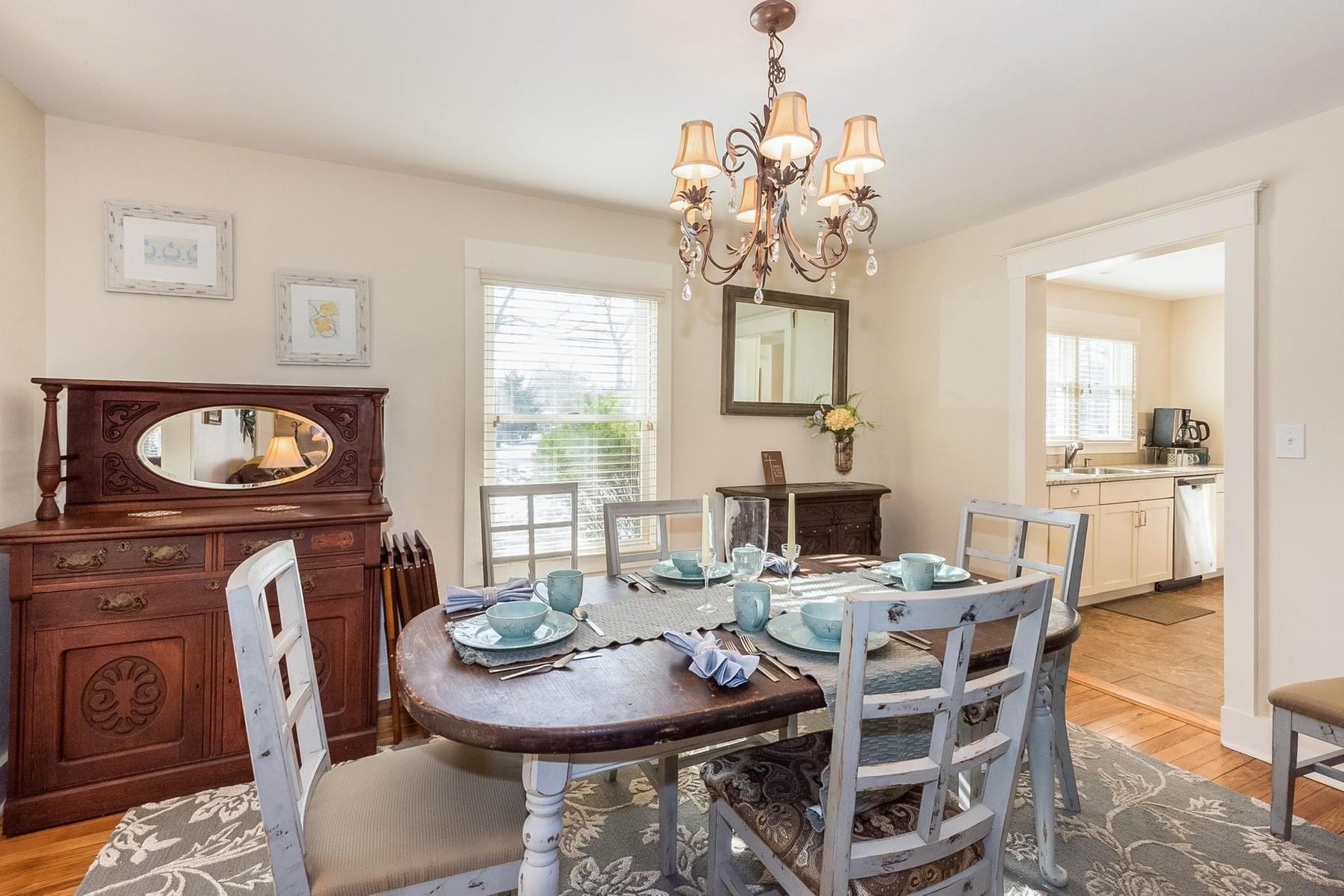 572 Montauk Highway, Westhampton Beach, New York image 10