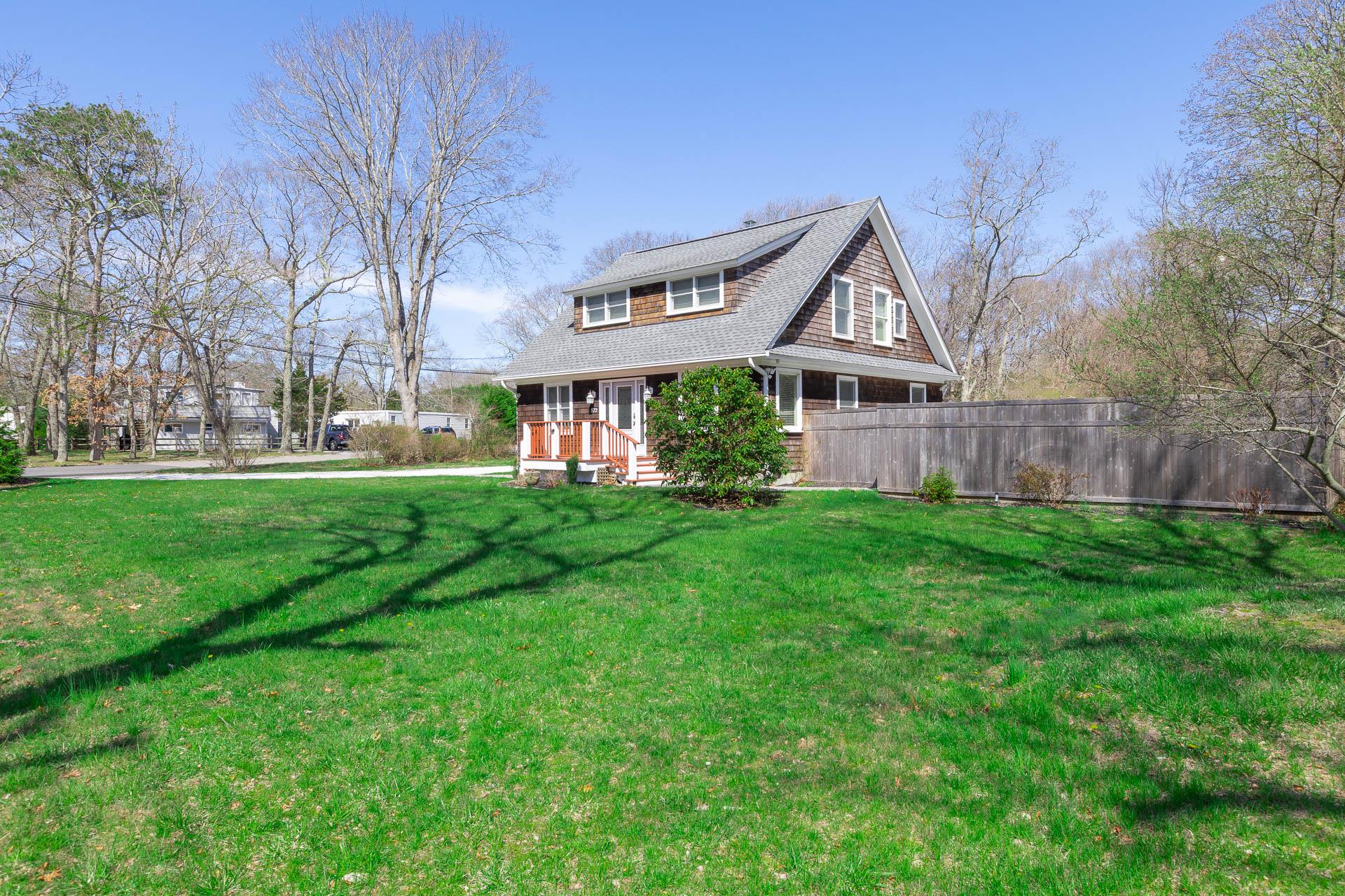 572 Montauk Highway, Westhampton Beach, New York image 2