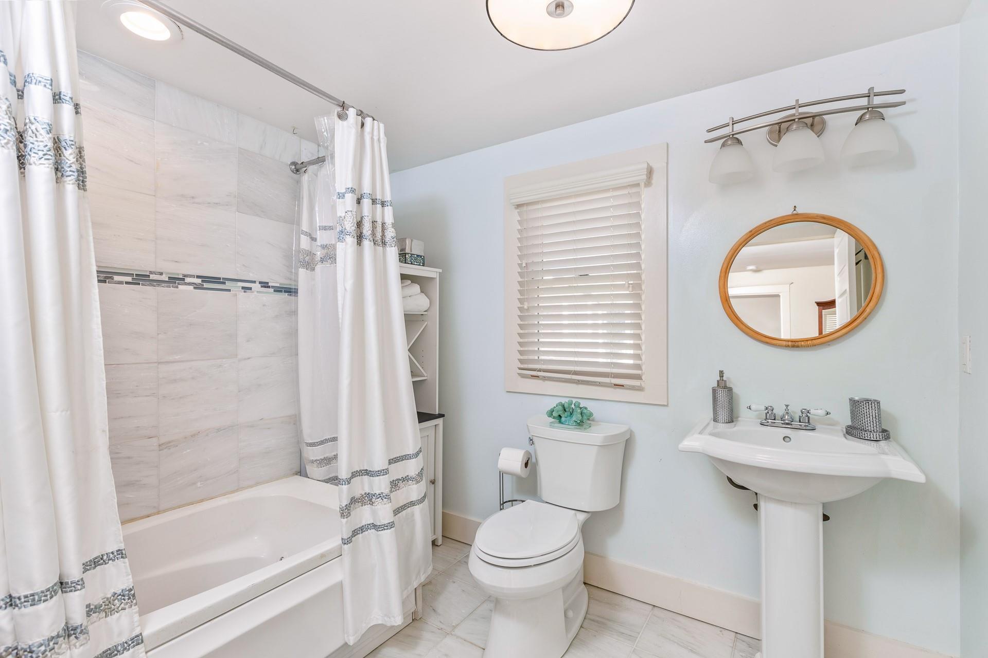 572 Montauk Highway, Westhampton Beach, New York image 14