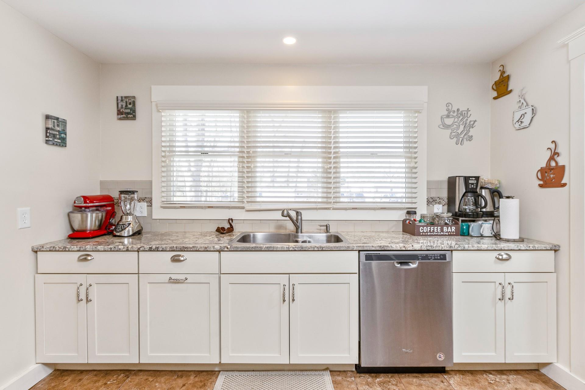 572 Montauk Highway, Westhampton Beach, New York image 11