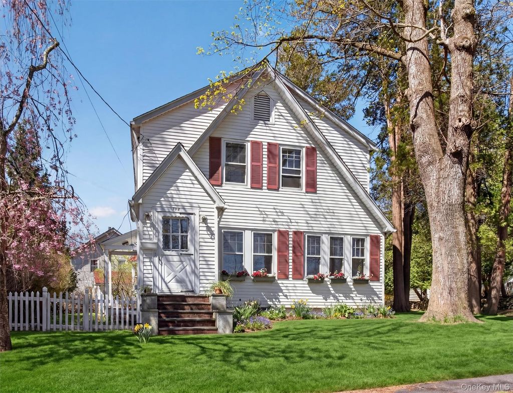 Photo of 108 Summit Avenue, Tappan, NY 10983 (MLS # 1028094)