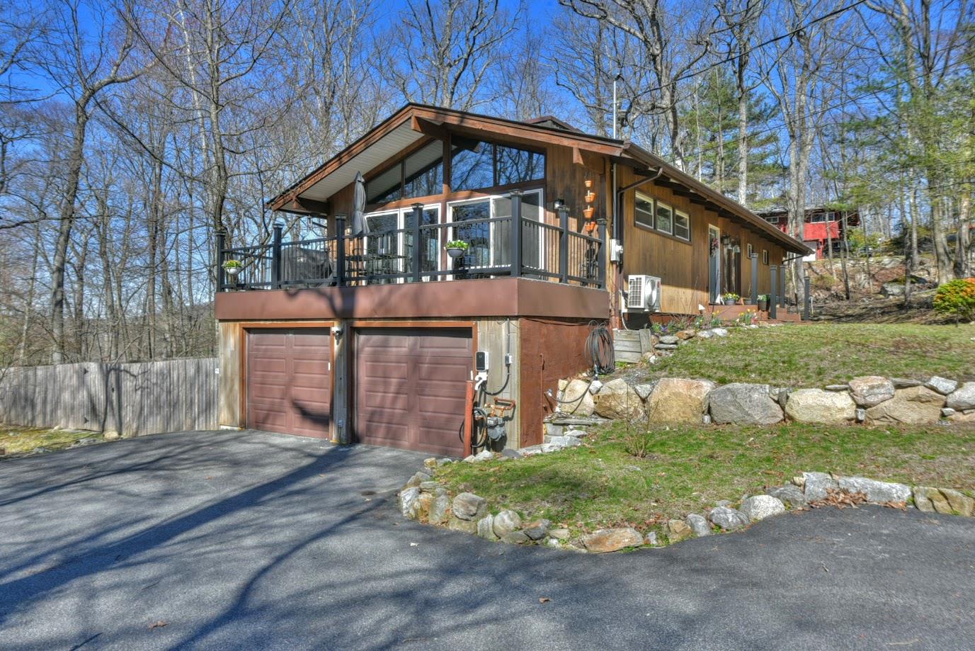 71 Fawn Hill Road, Tuxedo Park, New York image 2