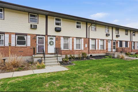 Condo For Sale - 304 Parr Meadow Drive #3D<br/> Newburgh, NY 12550