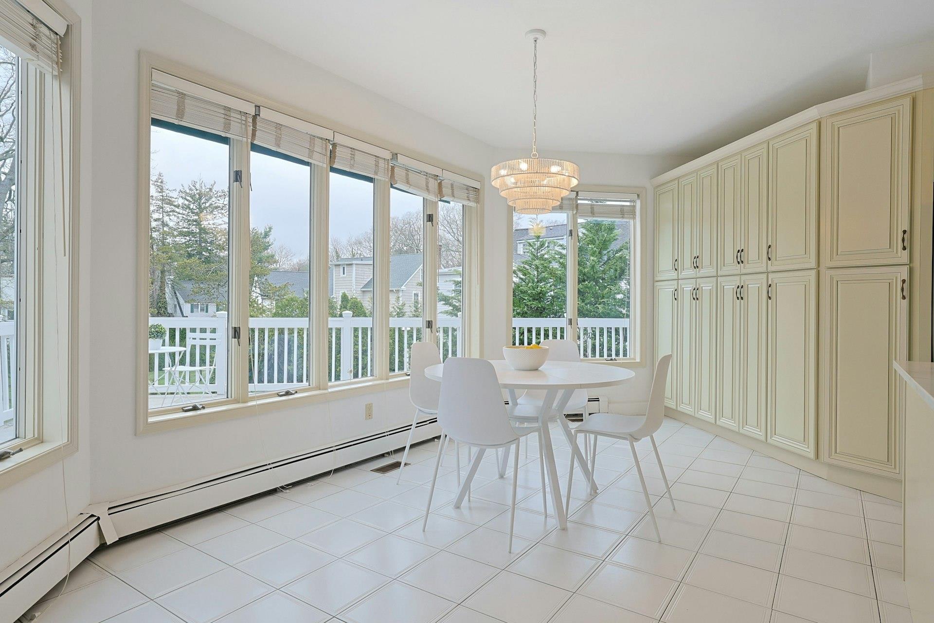 45 Montrose Road, Scarsdale, New York image 11