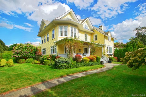 Photo of 92 6th Street, Garden City, NY 11530 (MLS # 1047152)