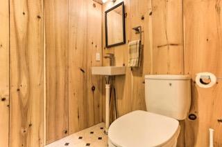 689 Albany Post Road, New Paltz, New York image 38