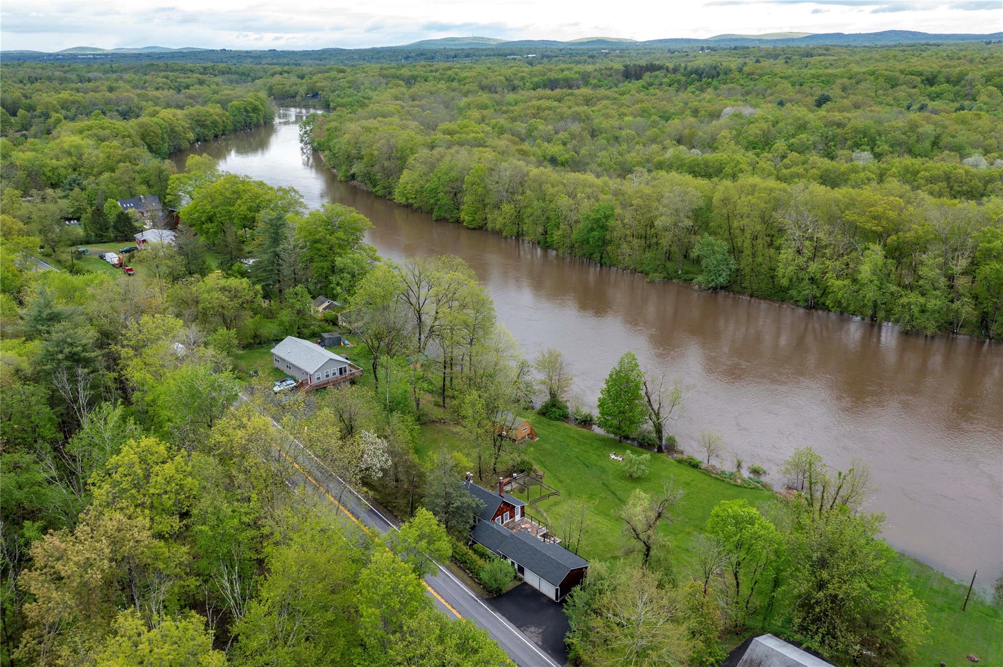 689 Albany Post Road, New Paltz, New York image 34