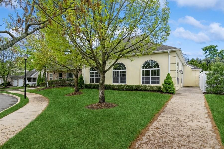 156 Christine Drive, Dix Hills, New York image 25