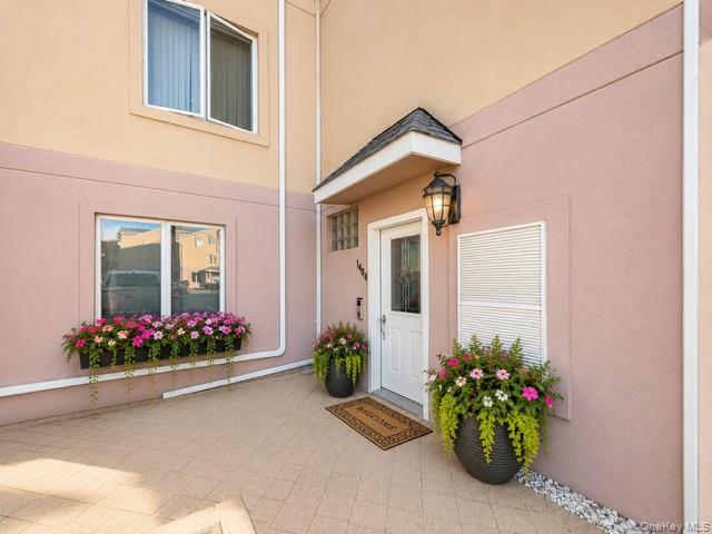 1404 Outlook Avenue 1