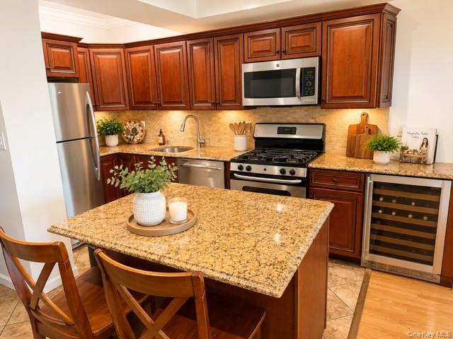 1404 Outlook Avenue 1