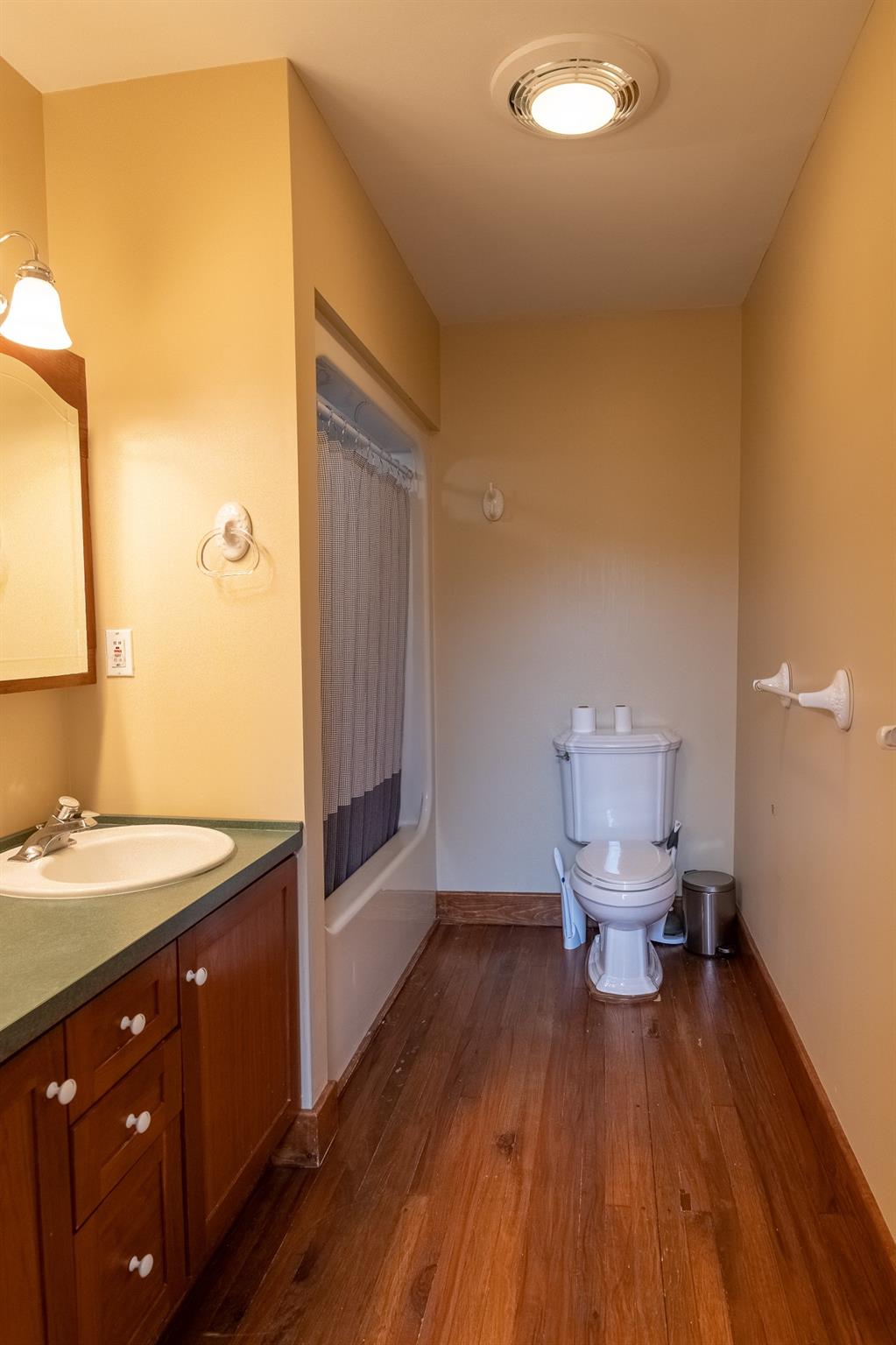 611 High Street, Port Jefferson, New York image 26