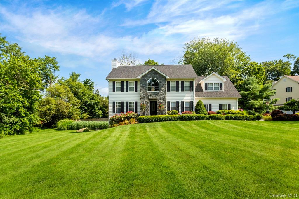 Photo of 9 Rose Lane, Brewster, NY 10509 (MLS # 997035)