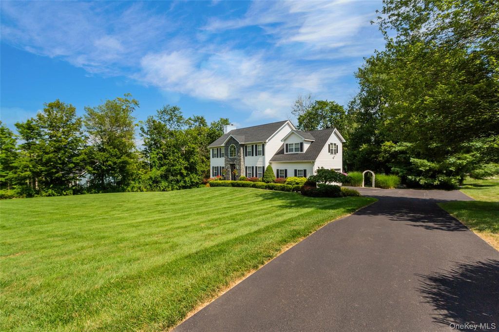 Photo of 9 Rose Lane, Brewster, NY 10509 (MLS # 997035)
