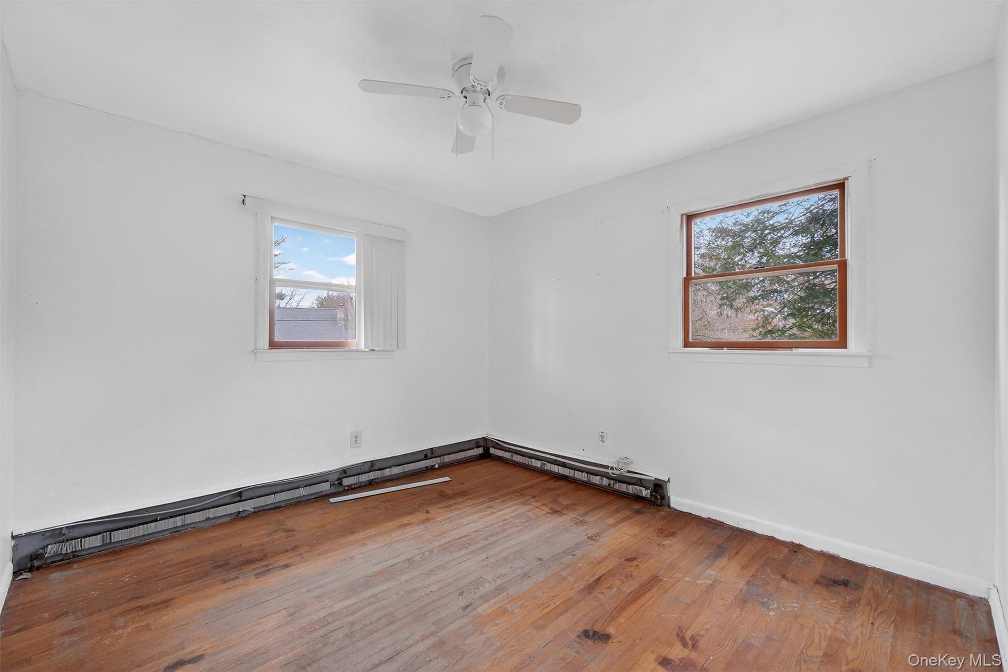 Hyde Park, New York 12538, United States, 4 Bedrooms Bedrooms, ,2 BathroomsBathrooms,Residential,Active,251919