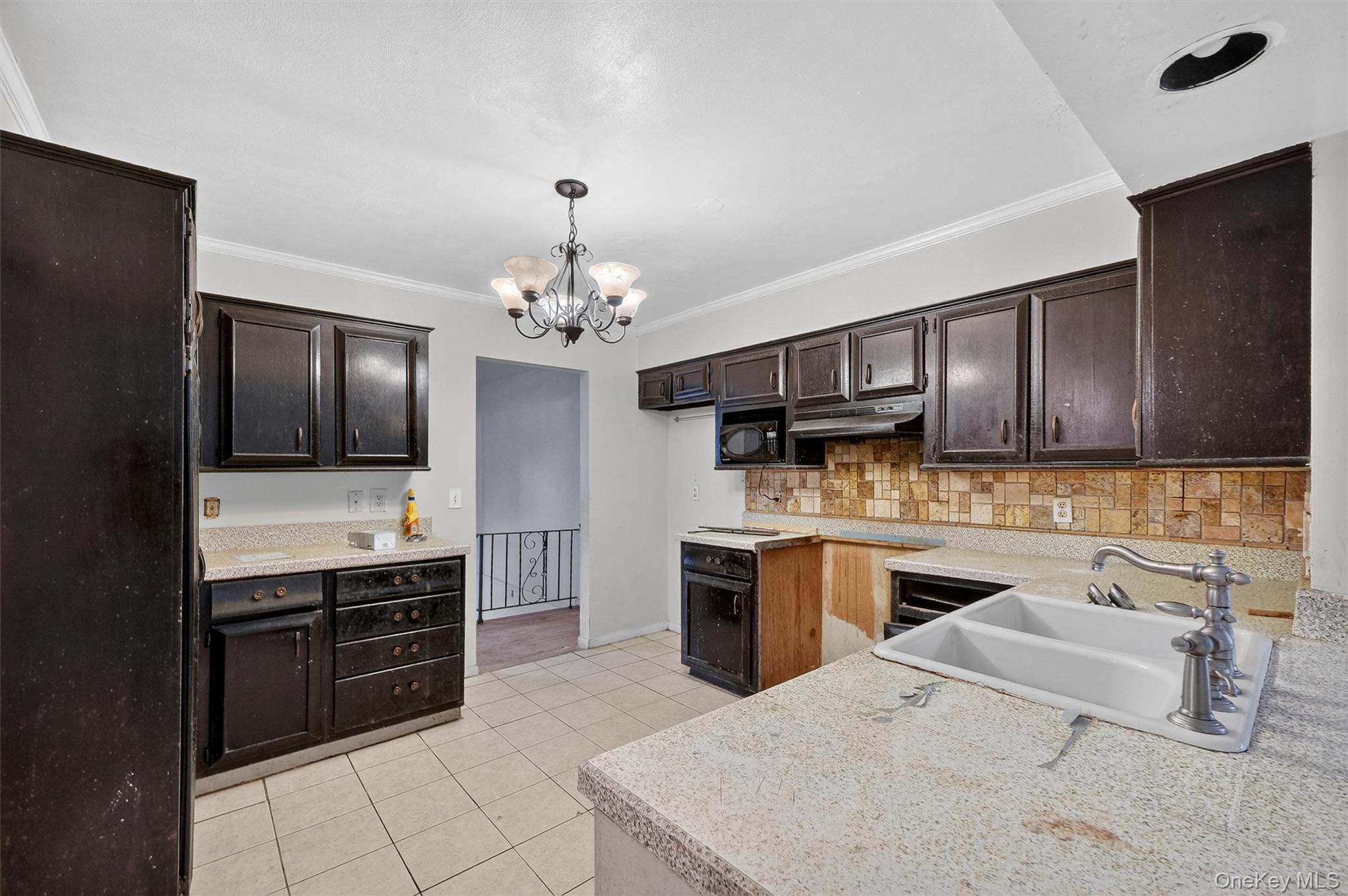 Hyde Park, New York 12538, United States, 4 Bedrooms Bedrooms, ,2 BathroomsBathrooms,Residential,Active,251919