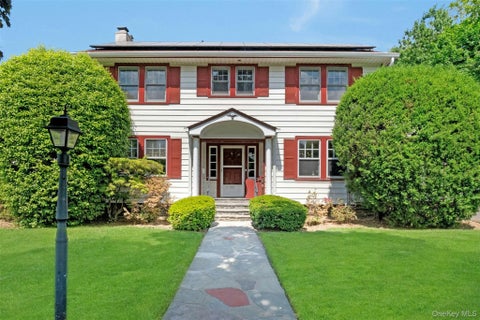 Homes For Sale - 1 8th Street<br/> Pelham, NY 10803