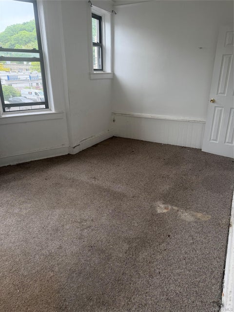 Apartment For Rent - 14 Highland Avenue #2A<br/> Yonkers, NY 10705