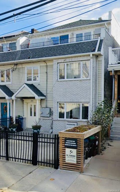 168 Beach 96th Street Rockaway Beach NY 11693