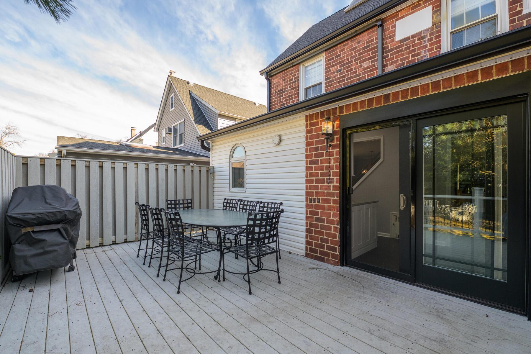 40 Park Avenue, Williston Park, New York image 25