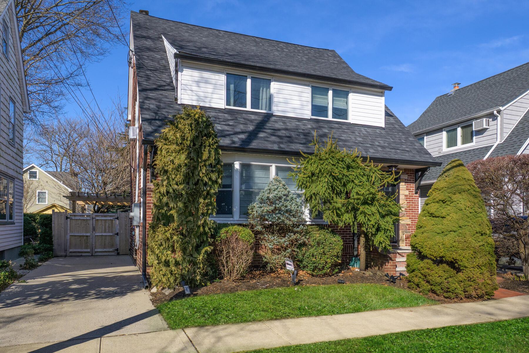 40 Park Avenue, Williston Park, New York image 1