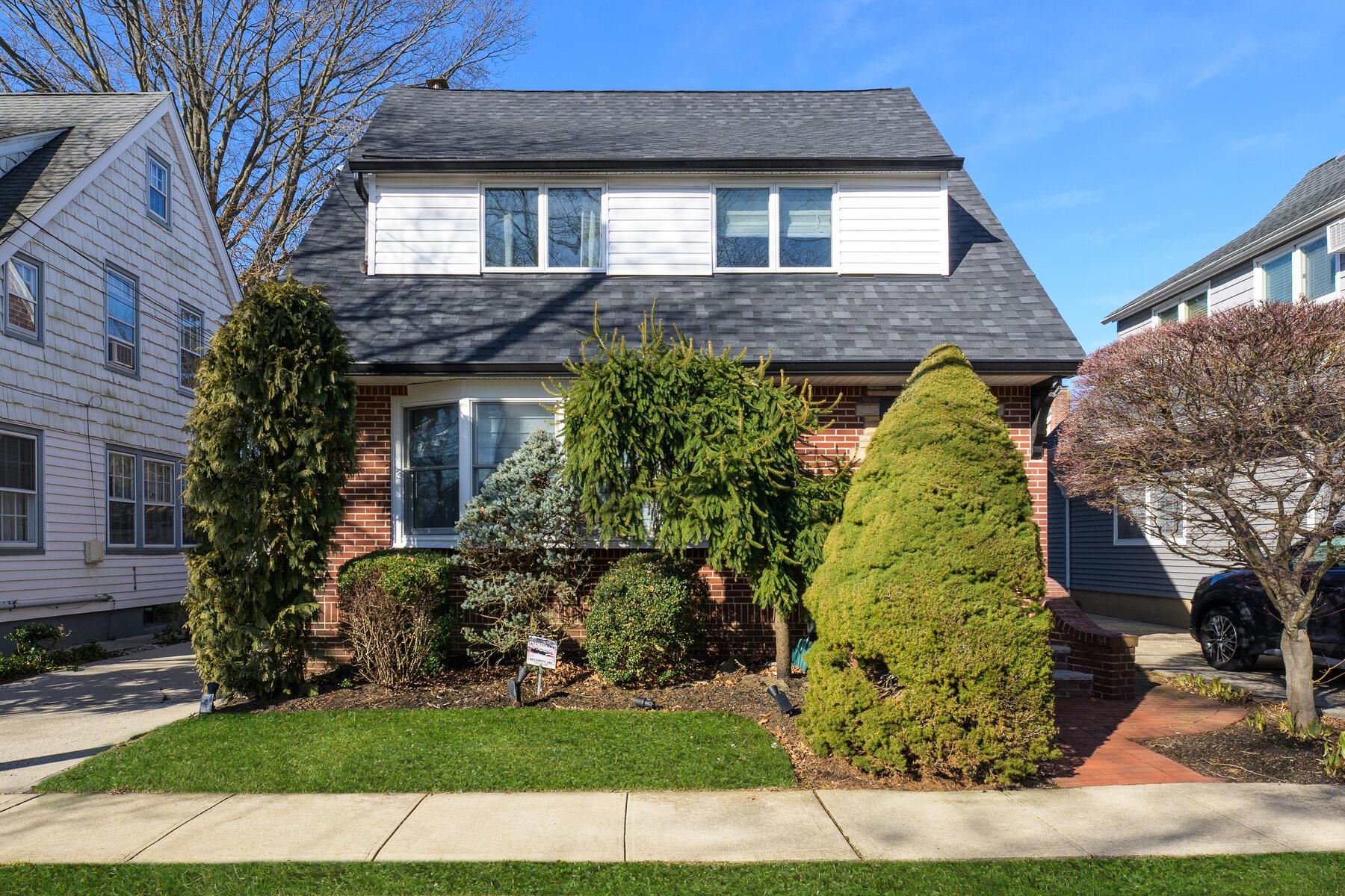 40 Park Avenue, Williston Park, New York image 2