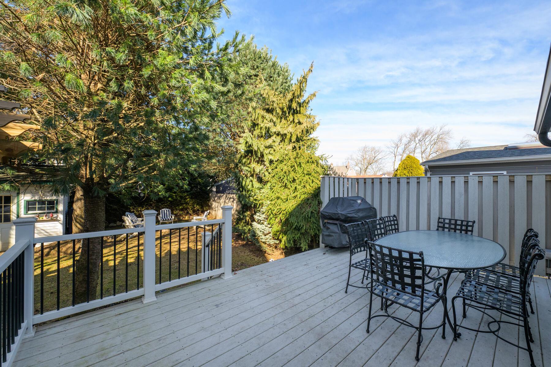 40 Park Avenue, Williston Park, New York image 26