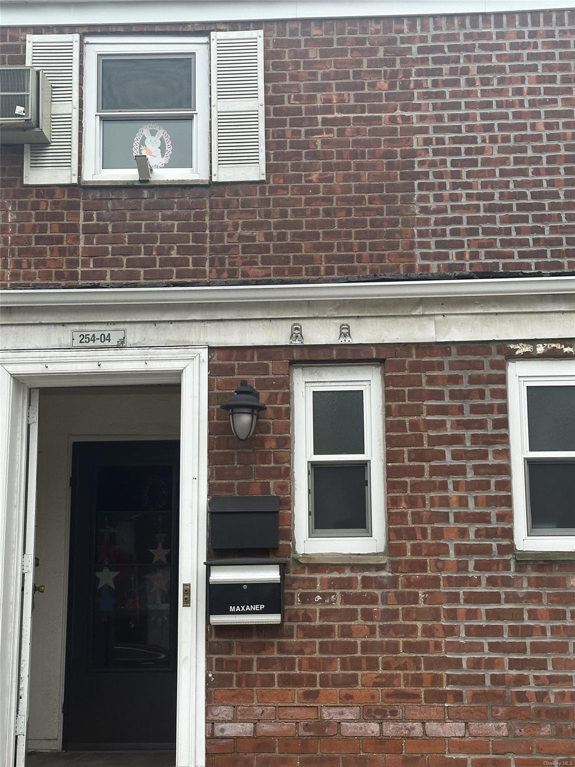 254-04 74th Ave Ave #2, Glen Oaks, New York image 3
