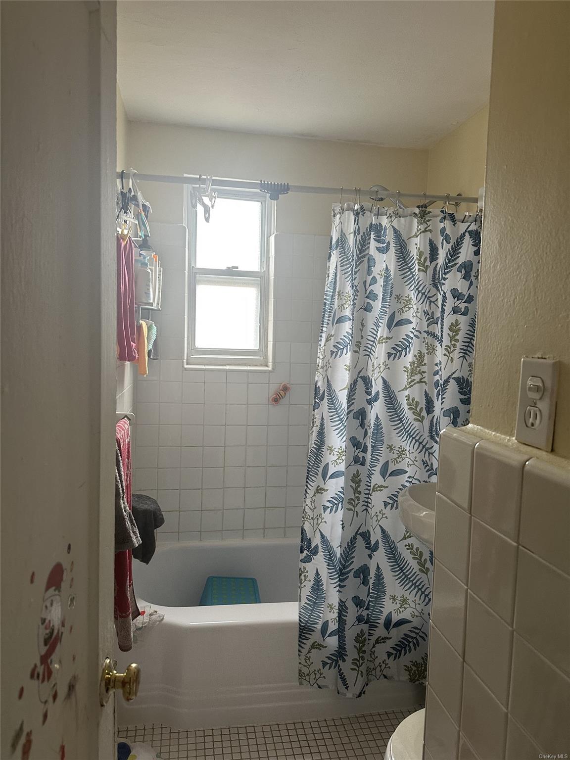 254-04 74th Ave Ave #2, Glen Oaks, New York image 7
