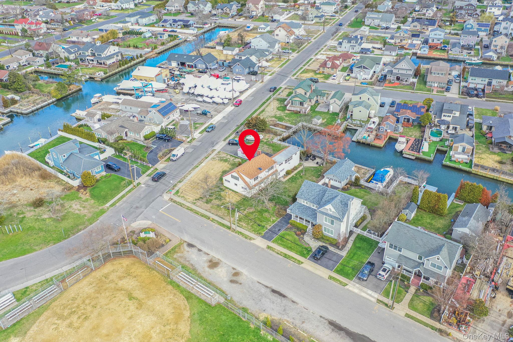 280 S Bayview Avenue